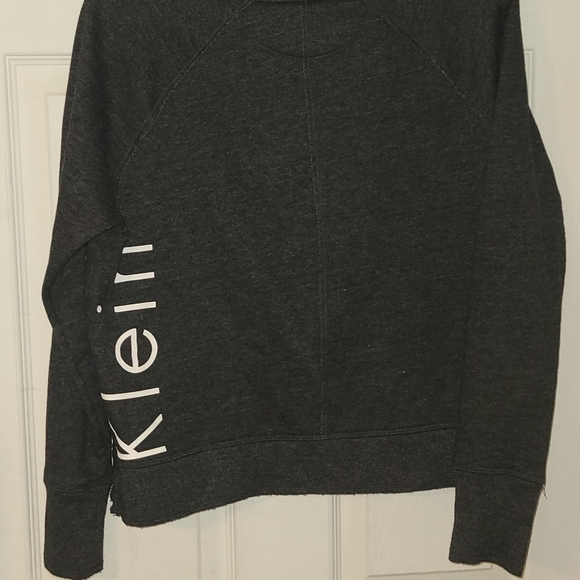 Calvin Klein Sweater - Picture 2 of 4